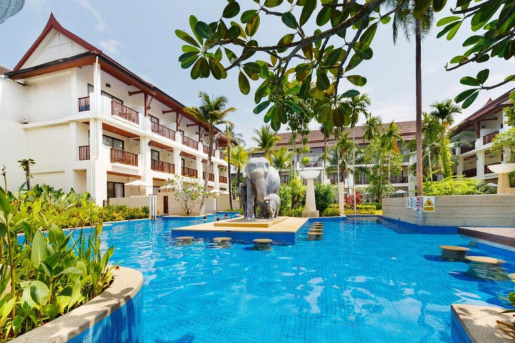 Apsara Beachfront Resort & Villa