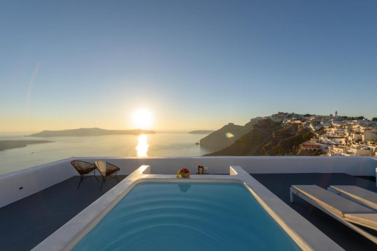aria-suites-villas-fef1f490db1a950f.jpeg