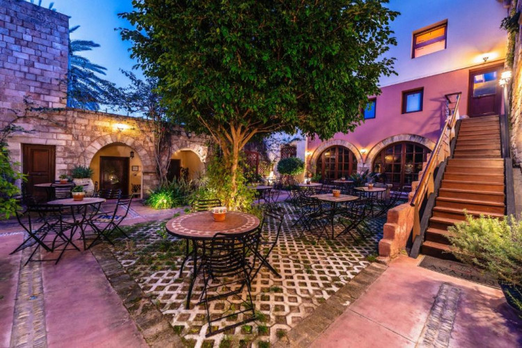 Avalon Boutique Suites