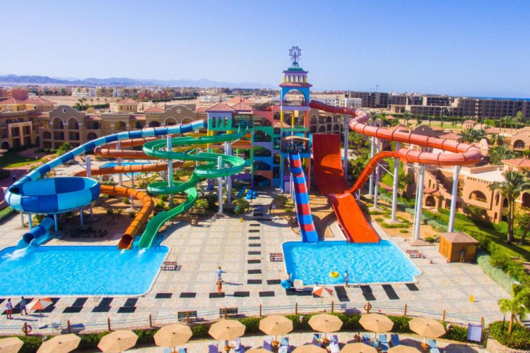 Charmillion Gardens Aquapark