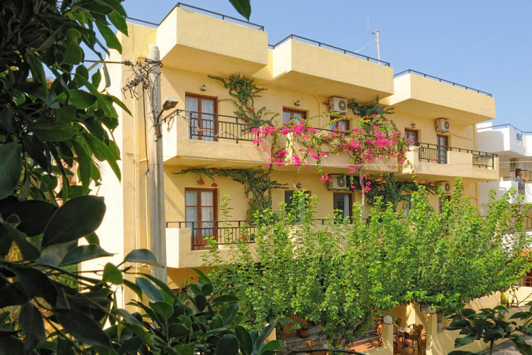 cleopatra-apartments-85b01ceed8fcf854.jpeg