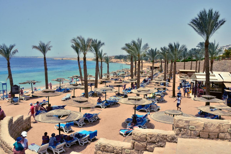 Continental Plaza Beach Resort And Aqua Park