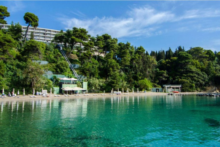 CORFU HOLIDAY PALACE