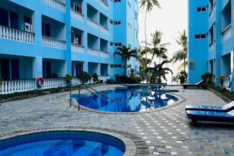 cowrie-shell-beach-apartments-b7531a8cf29dc5a1.jpeg
