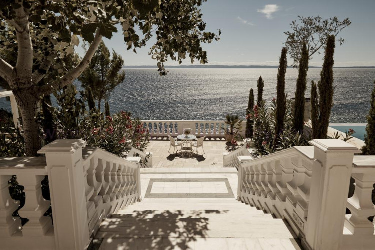 danai-beach-resort-and-villas-637a48385b857872.jpeg