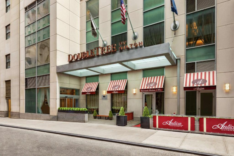 doubletree-by-hilton-new-york-downtown-abf5574c322a5940.jpeg