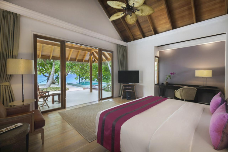 dusit-thani-maldives-5611032e3f702ae3.jpeg