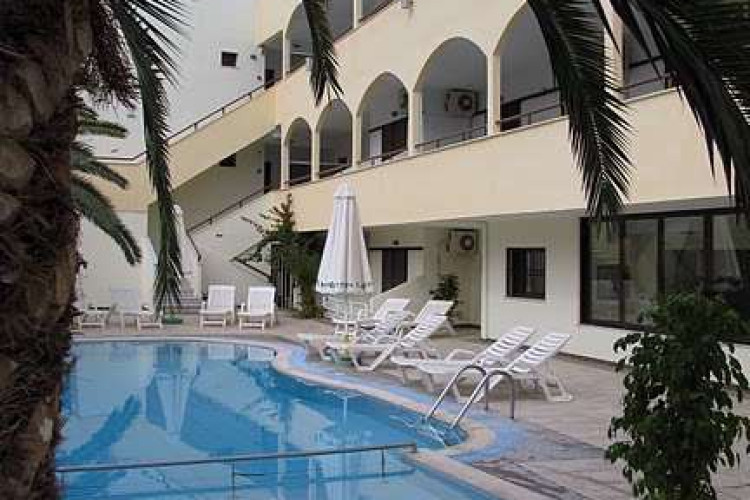 Elinotel Polis