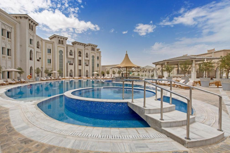 ezdan-palace-hotel-85e3597b78434e83.jpeg