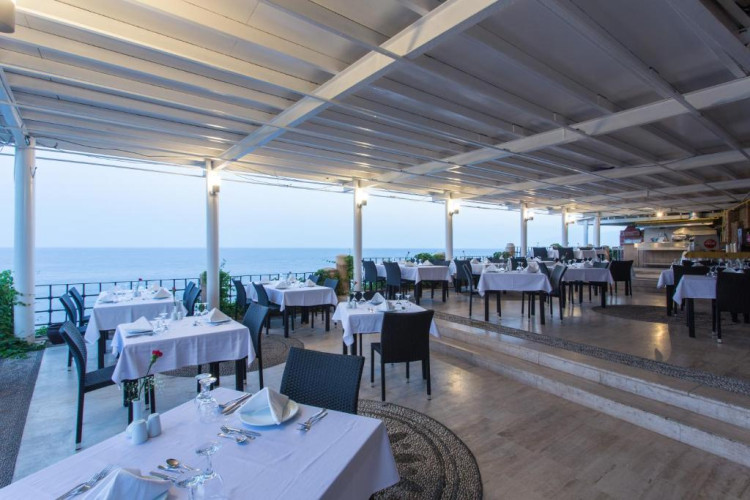 Club Hotel Falcon