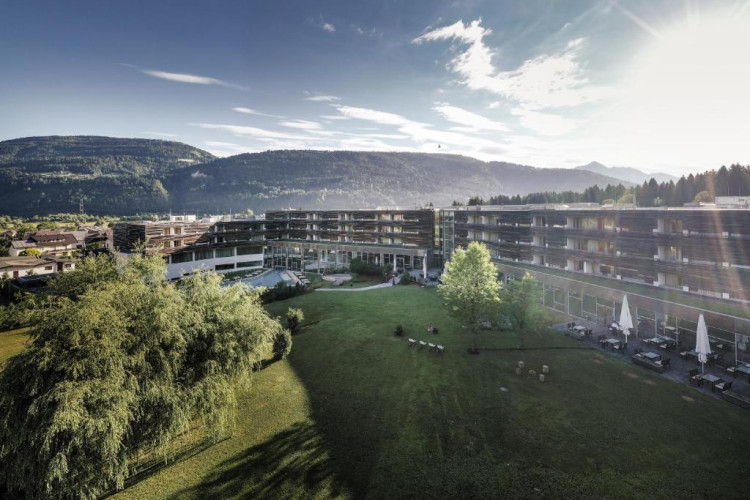 falkensteiner-hotel-spa-carinzia-c8c70ab5cd9a3346.jpeg