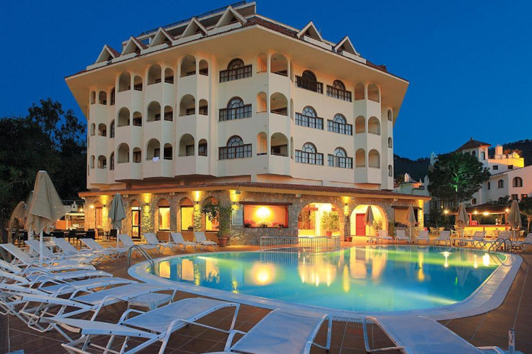 Fortuna Beach Hotel