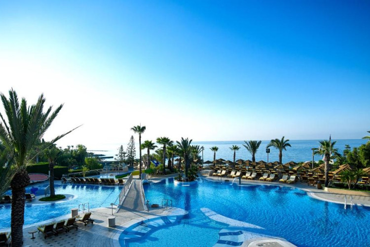Four Seasons Hotel