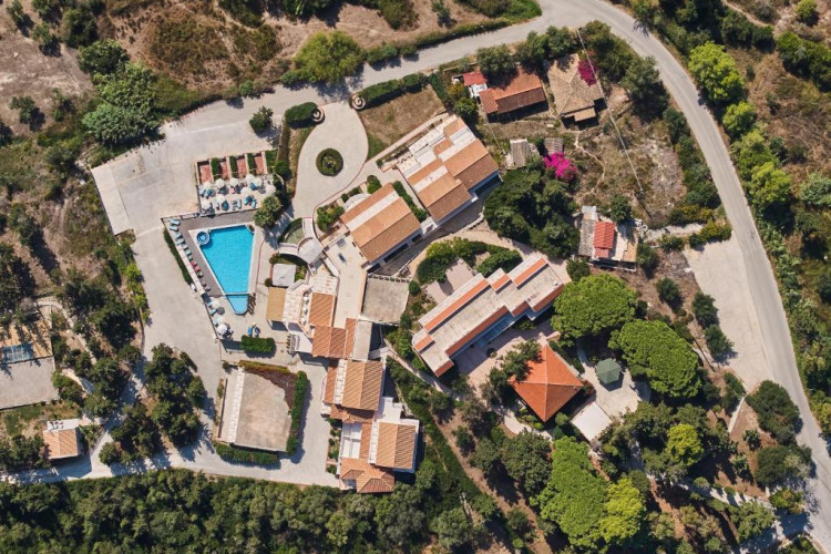 gerakas-belvedere-hotel-c8c93660acea7936.jpeg