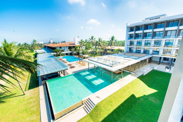 Goldi Sands