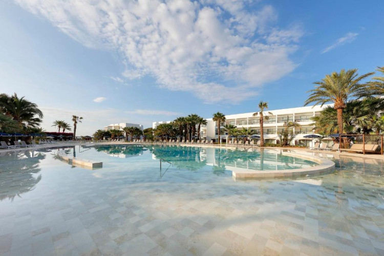 grand-palladium-palace-ibiza-resort-spa-e71a75ce2b4192e2.jpeg