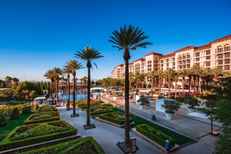 green-valley-ranch-resort-spa-casino-e6ac35f8a8ba1bea.jpeg