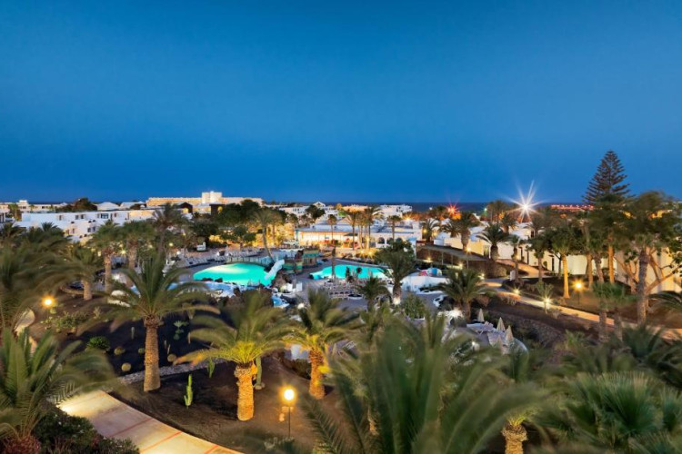 h10-suites-lanzarote-gardens-8c3936f34e2500b8.jpeg