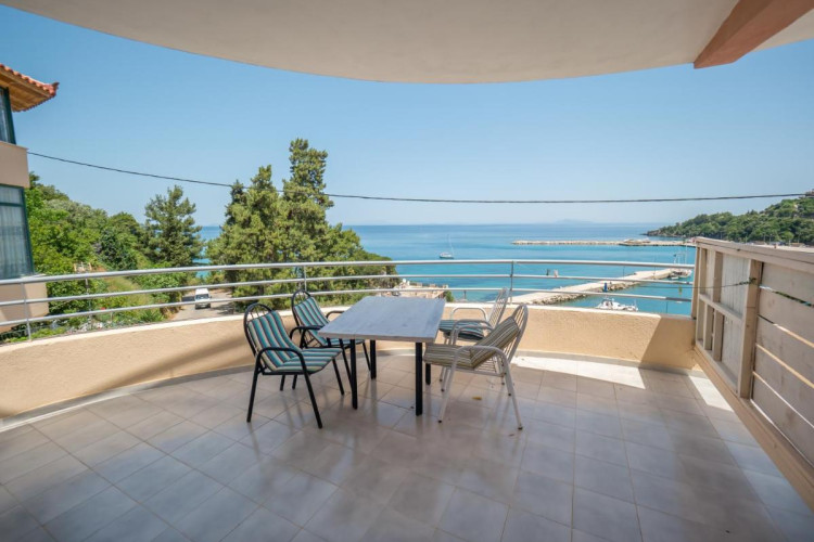 Harbour View Apartments