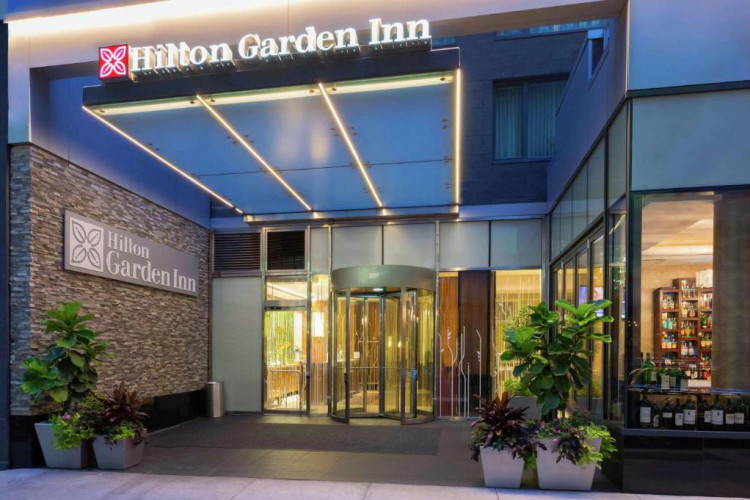 hilton-garden-inn-new-york-central-park-south-midtown-west-1a0f1e3c94b27970.jpeg