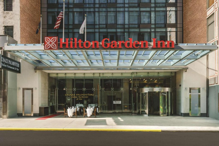 hilton-garden-inn-new-york-times-square-north-99dd0cbb25df176e.jpeg