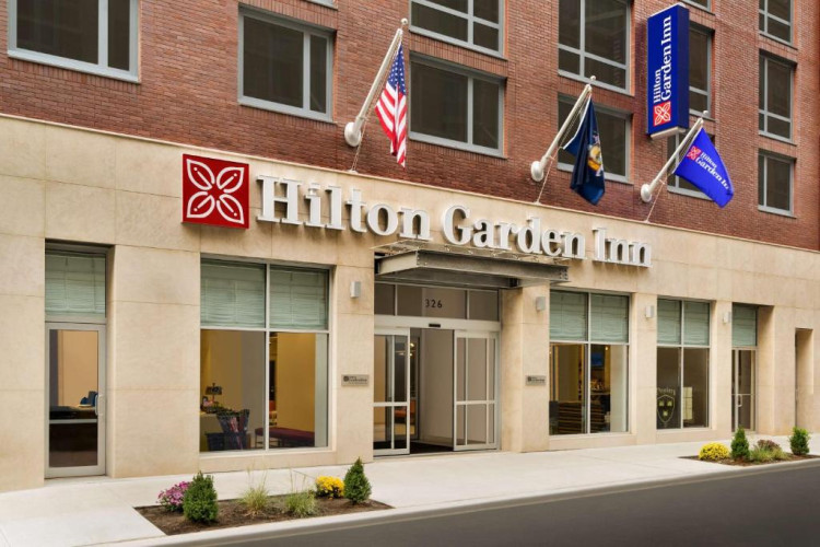 hilton-garden-inn-new-york-times-square-south-5954b405472b884a.jpeg