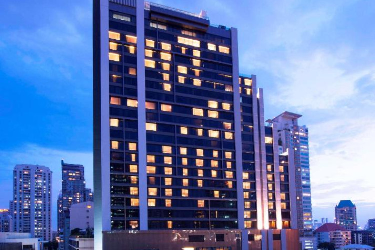 hilton-sukhumvit-bangkok-50c83b0fd9103cdd.jpeg