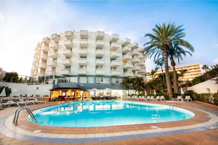 hl-rondo-hotel-efe31f7a19b5f79b.jpeg