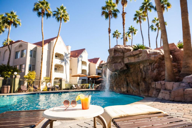 holiday-inn-club-vacations-at-desert-club-resort-an-ihg-hotel-1228f5d52a881063.jpeg