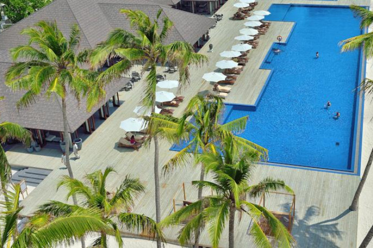 hotel-atmosphere-kanifushi-maldives-c6654f028bcb7c75.jpeg