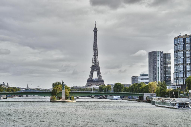 hotel-auteuil-tour-eiffel-fe3c573bb463a505.jpeg