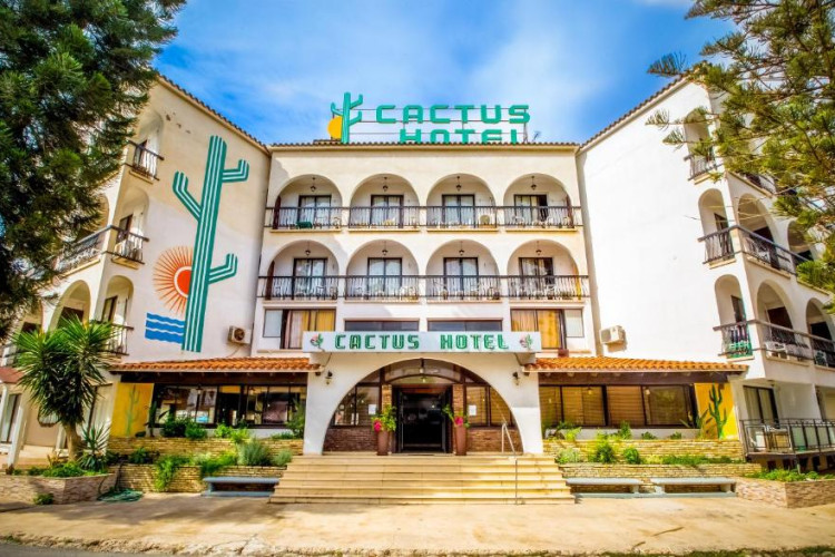 Hotel Cactus