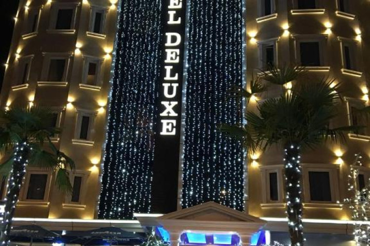 hotel-deluxe-a9db4e545bea3811.jpeg