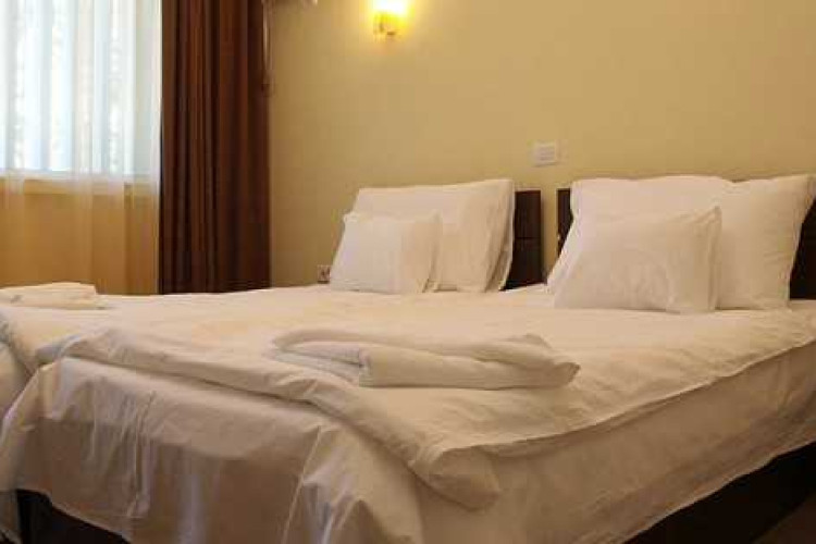hotel-felix-3ed3efd8cffe8b92.jpeg