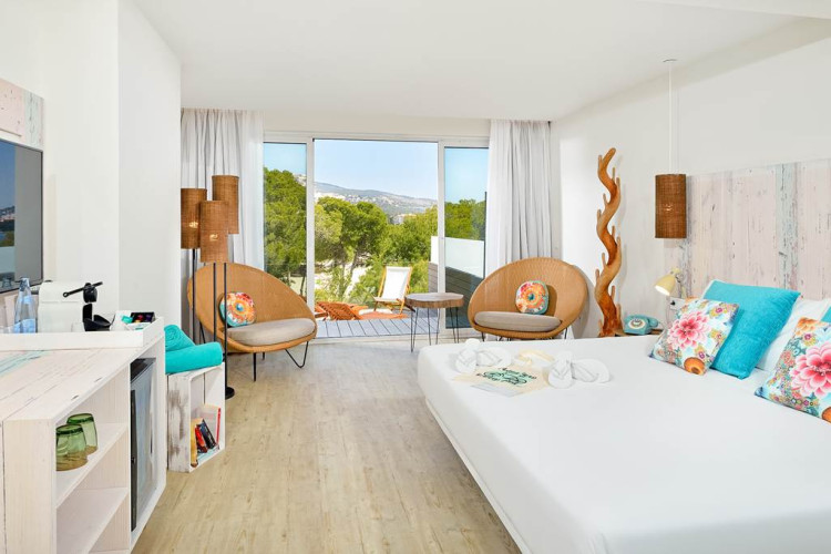 hotel-innside-by-melia-cala-blanca-3eb908c7b92b34c4.jpeg