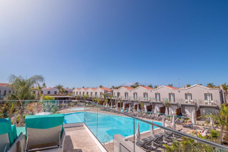 hotel-livvo-los-calderones-adults-recommended-a682996a242f60e8.jpeg