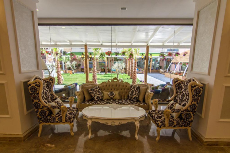hotel-phoenicia-royal-95702469436ccc8b.jpeg