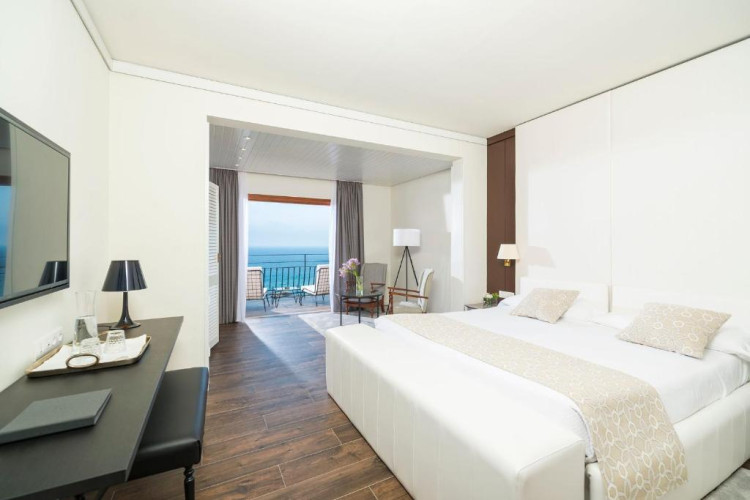 hotel-santa-marta-b22c57f3aeca1bae.jpeg
