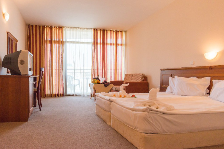 hotel-vlas-mar-ex-caeser-palace-34bbaae1ae2e215f.jpeg