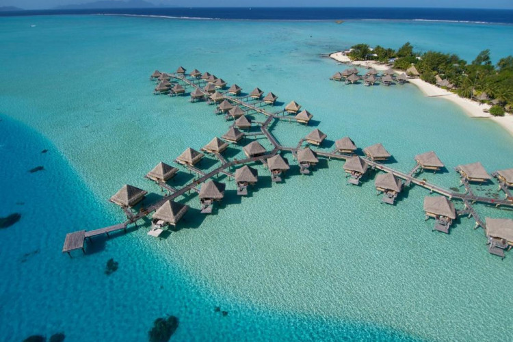 intercontinental-bora-bora-le-moana-resort-an-ihg-hotel-dc8e84e8874e04c0.jpeg