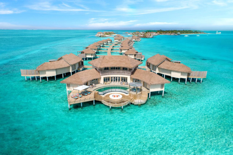 intercontinental-maldives-maamunagau-resort-22ec1fc51c8c8b78.jpeg