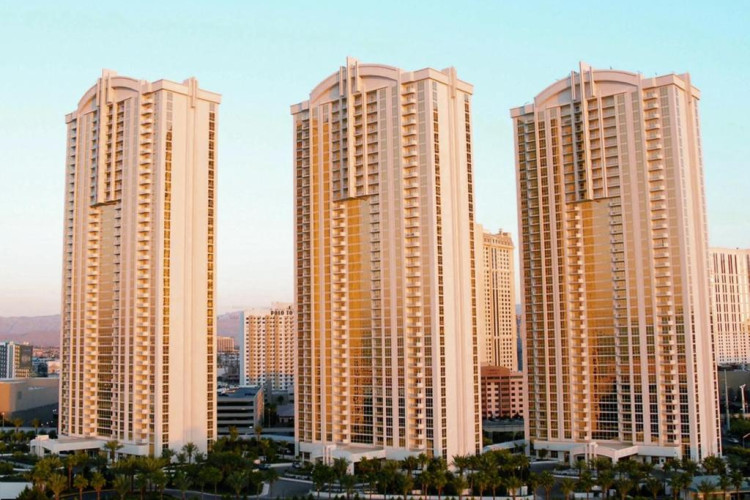 jet-luxury-at-the-signature-condo-hotel-20e3af0444b843d1.jpeg
