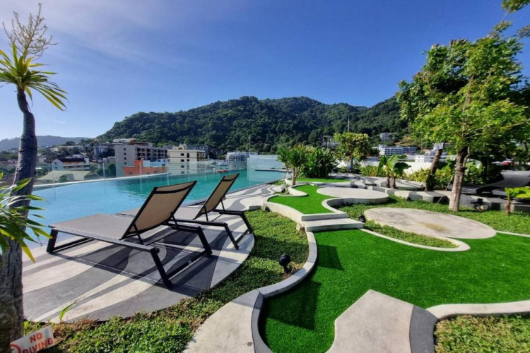 journeyhub-phuket-patong-267612c05f436f3a.jpeg