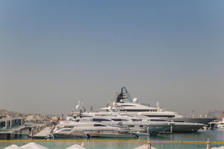 jumeirah-living-marina-gate-a32b8614389e7e39.jpeg