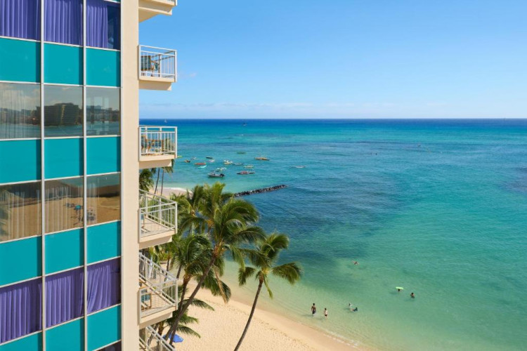 Kaimana Beach Hotel