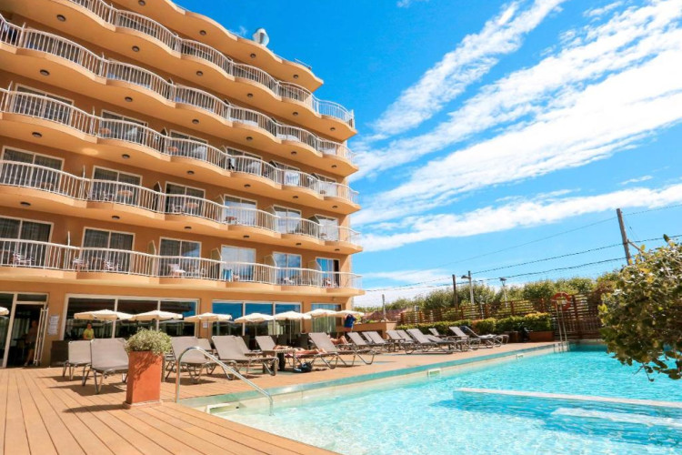 KAKTUS Hotel Volga - Adults Recommended