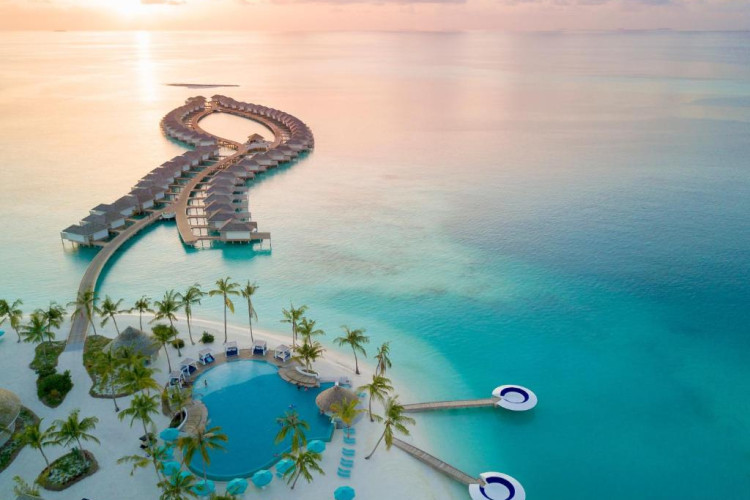 kandima-maldives-hotel-d83d02ac5c8bddf0.jpeg