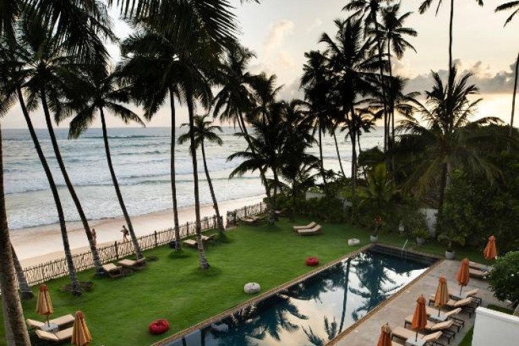 kk-beach-galle-88aa33ff8122ef8a.jpeg