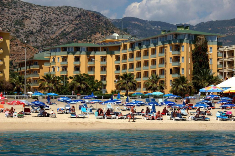 kleopatra-dreams-beach-89348cb926f31af6.jpeg