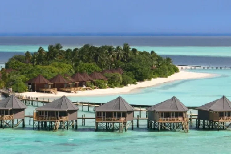Komandoo Island Resort & Spa